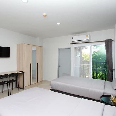 Around Loei Apartment Bagian luar foto